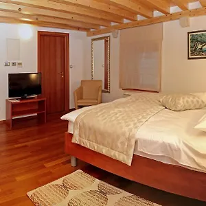 Monika Hotel Trogir
